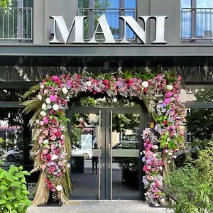 מלון Mani By Amano