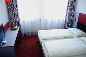 Greet Berlin Alexanderplatz Hotel